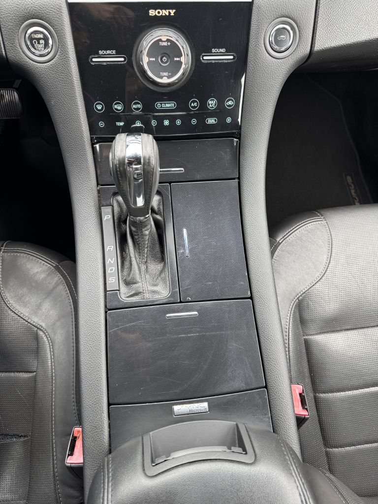 Photo 18 of this FORD TAURUS