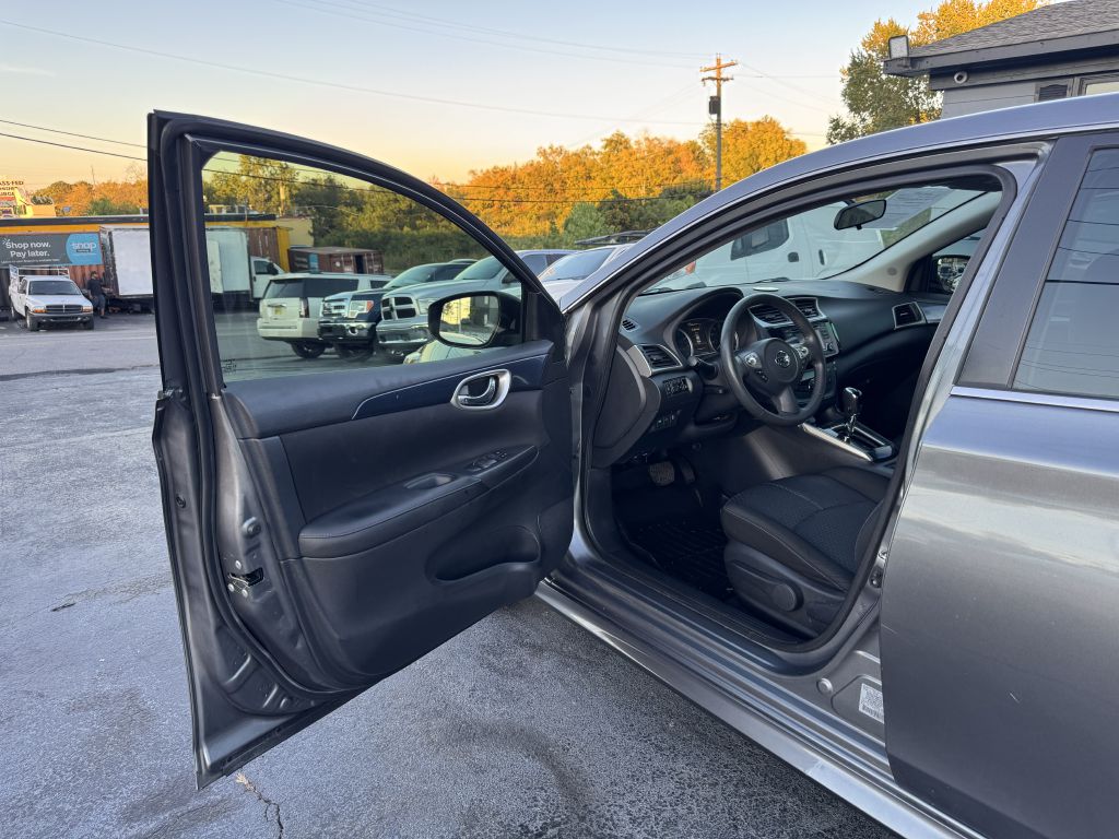 Photo 9 of this NISSAN SENTRA