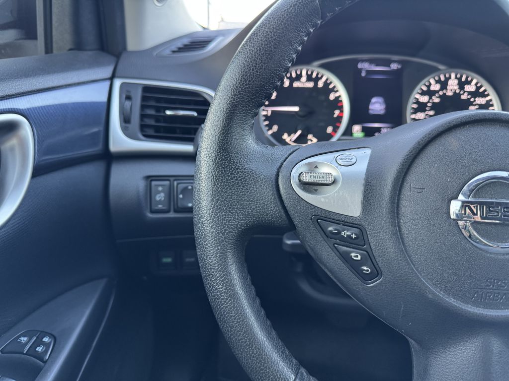 Photo 14 of this NISSAN SENTRA