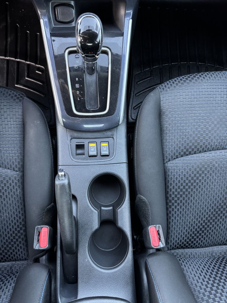 Photo 17 of this NISSAN SENTRA