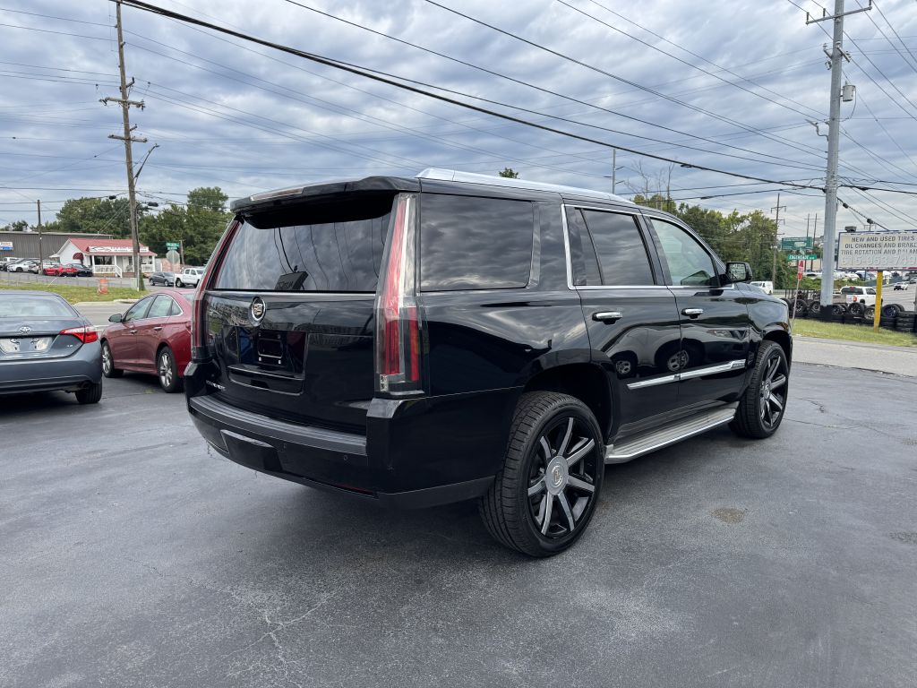 Photo 4 of this CADILLAC ESCALADE