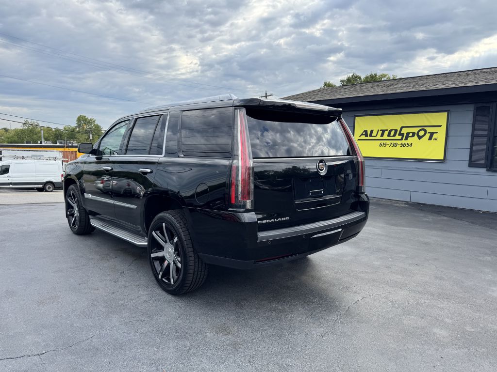 Photo 6 of this CADILLAC ESCALADE