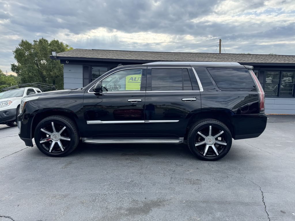 Photo 7 of this CADILLAC ESCALADE