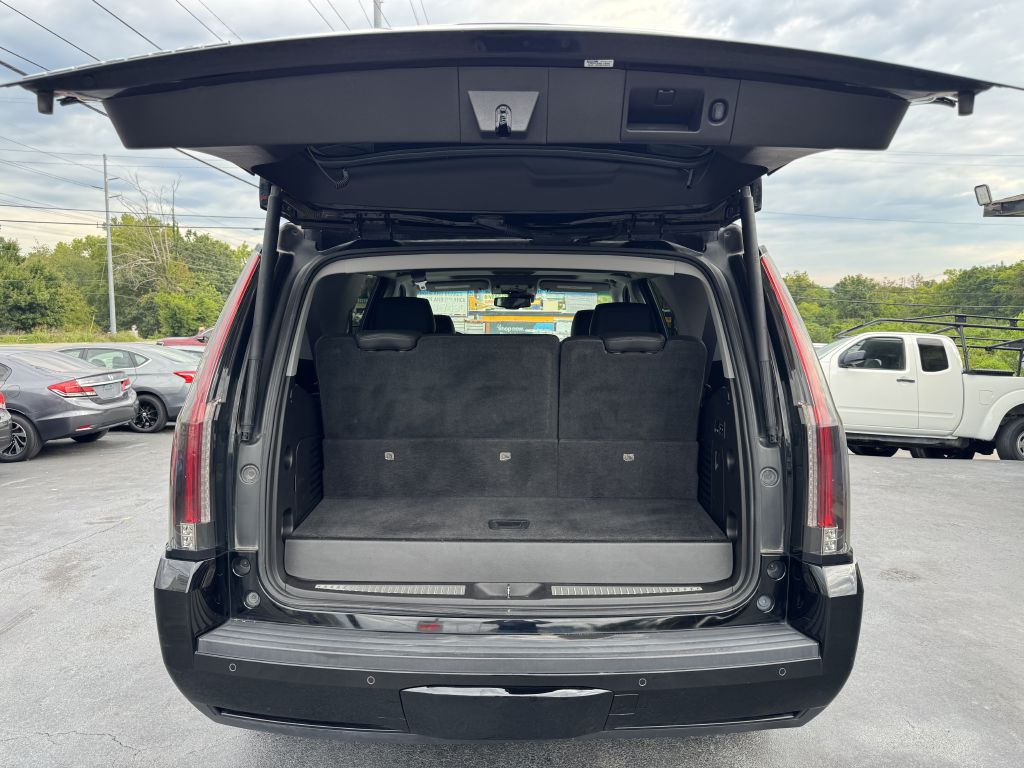 Photo 20 of this CADILLAC ESCALADE