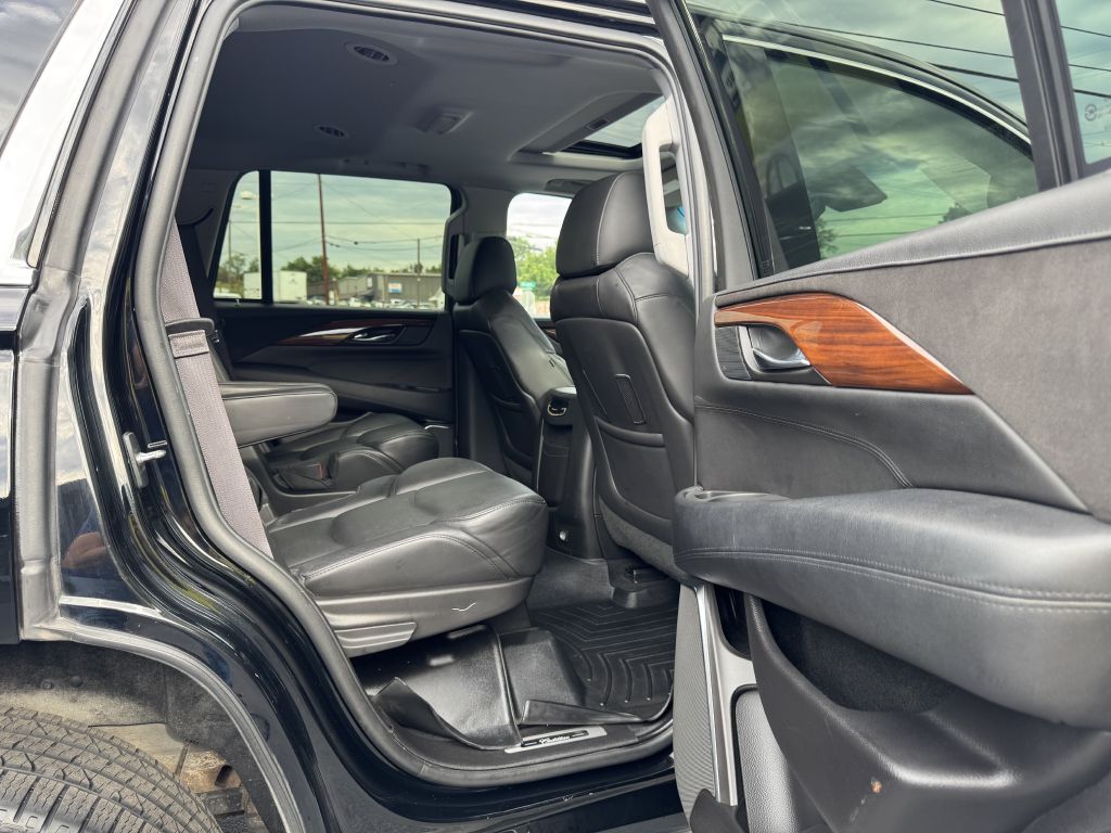 Photo 24 of this CADILLAC ESCALADE