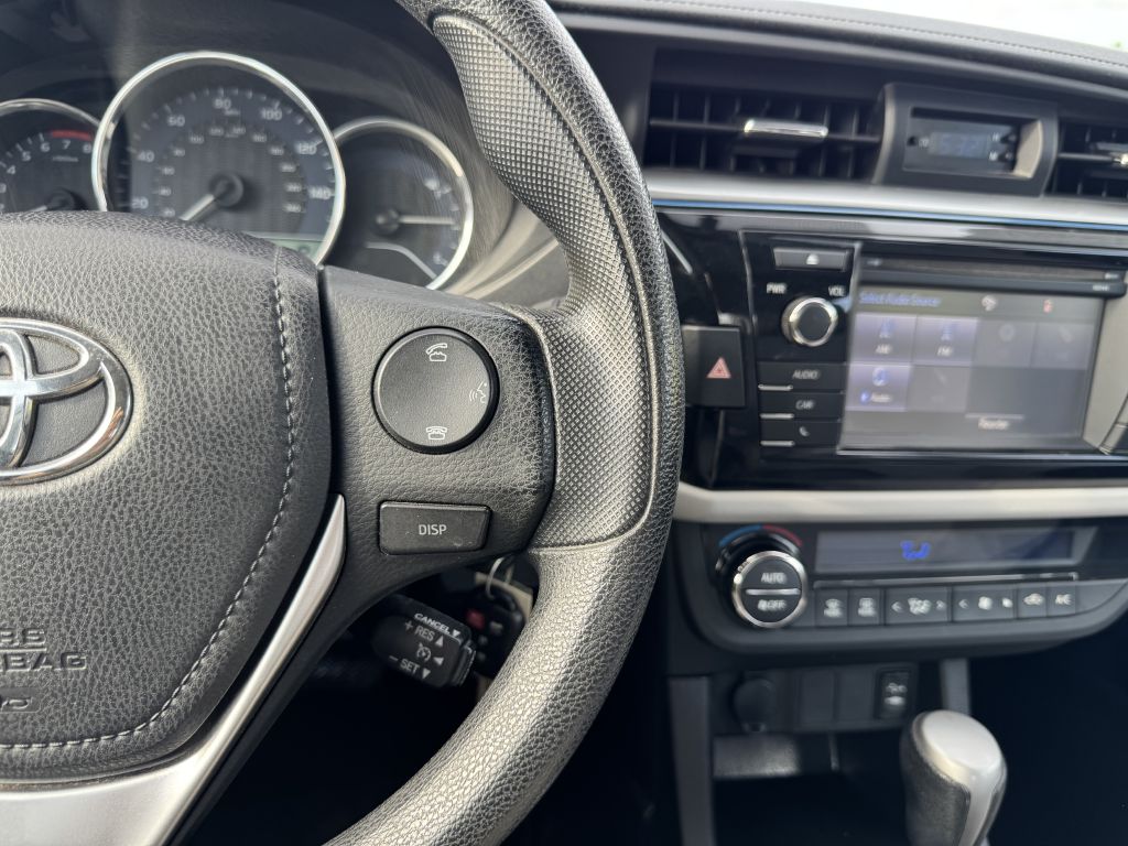 Photo 15 of this TOYOTA COROLLA