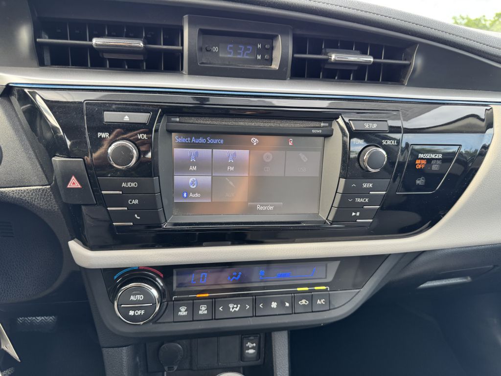 Photo 16 of this TOYOTA COROLLA