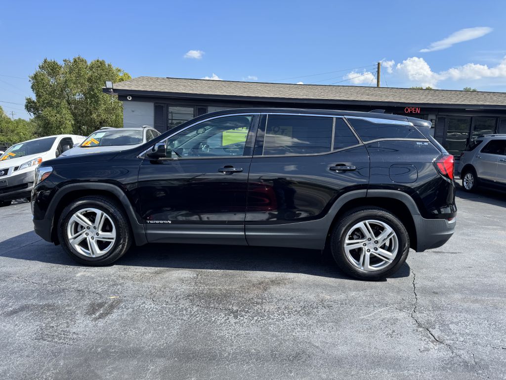 Photo 7 of this GMC TERRAIN