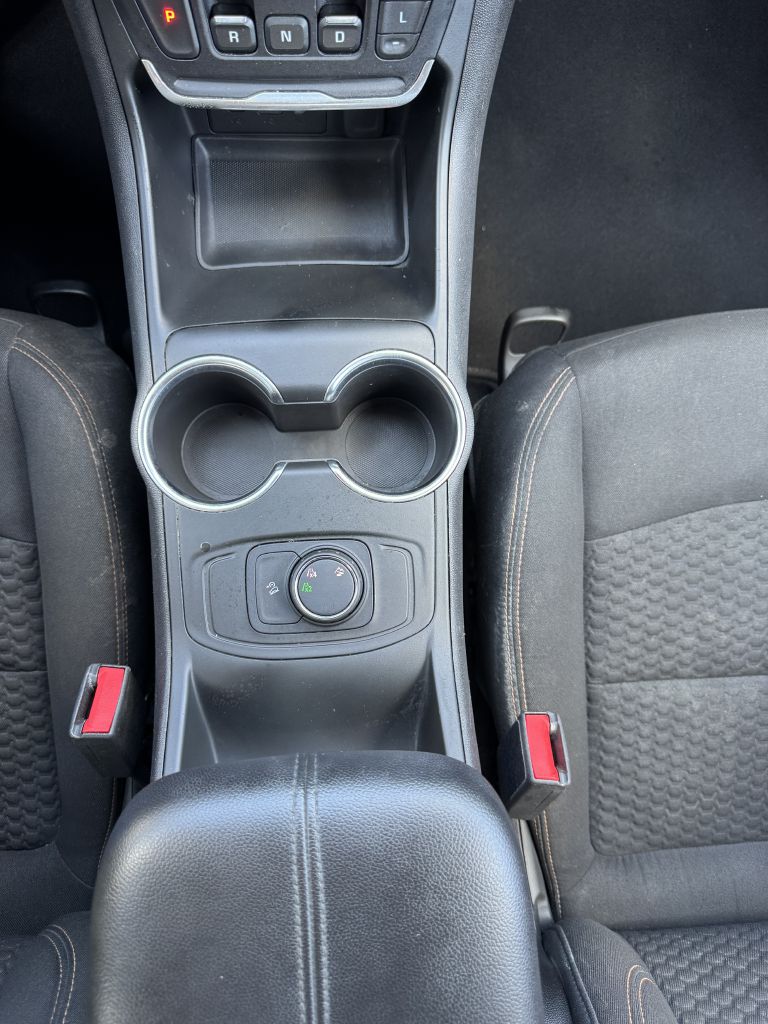 Photo 18 of this GMC TERRAIN