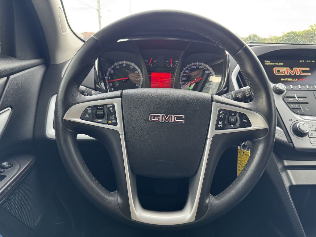 Photo 13 of this GMC TERRAIN