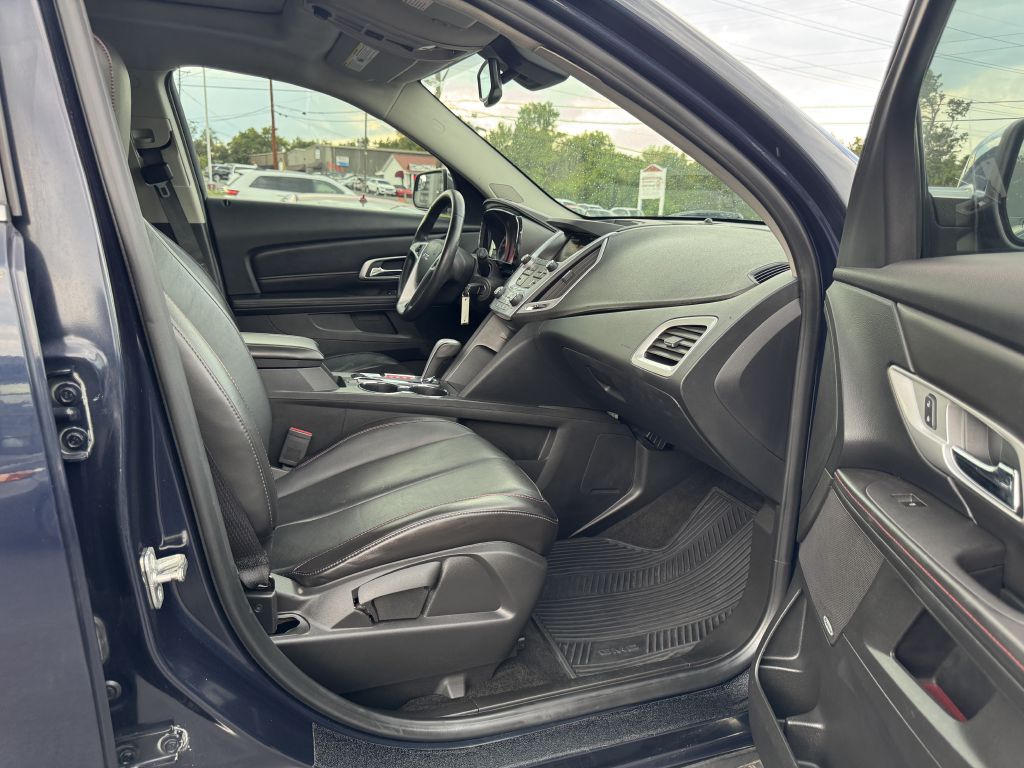 Photo 23 of this GMC TERRAIN