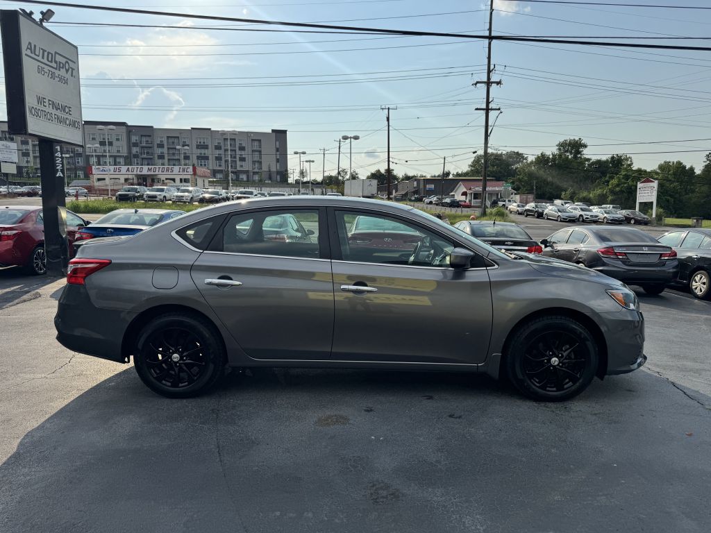 Photo 8 of this NISSAN SENTRA