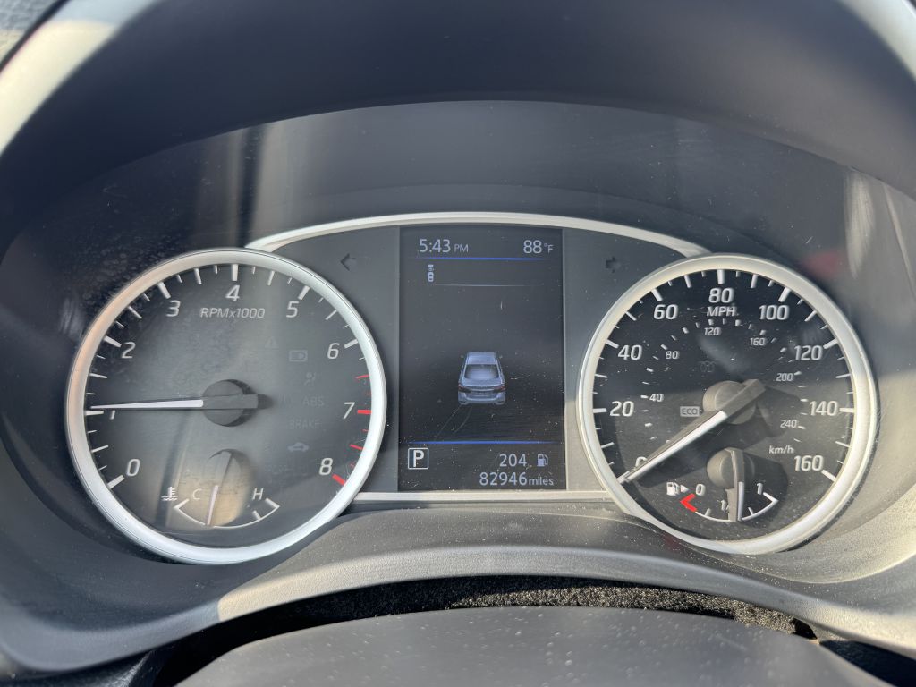 Photo 12 of this NISSAN SENTRA