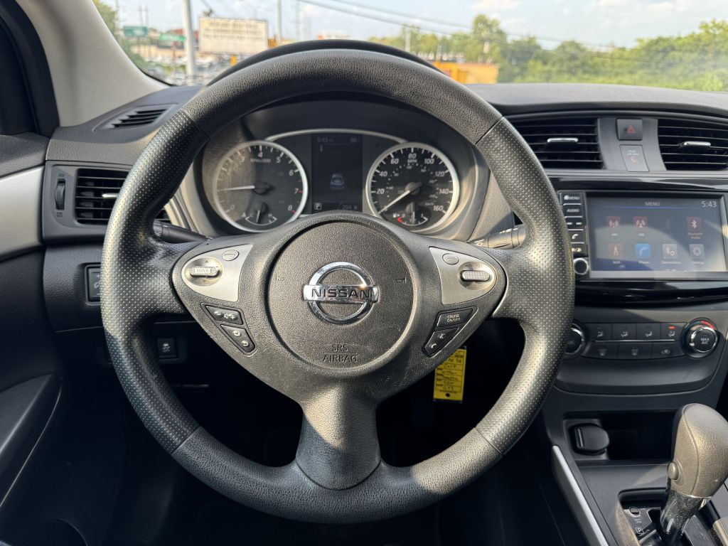 Photo 13 of this NISSAN SENTRA
