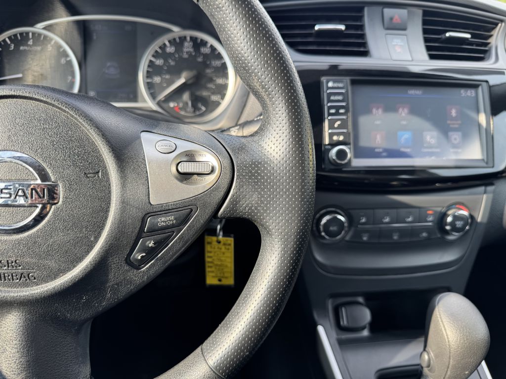 Photo 15 of this NISSAN SENTRA