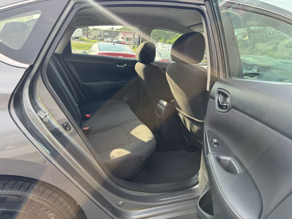 Photo 24 of this NISSAN SENTRA