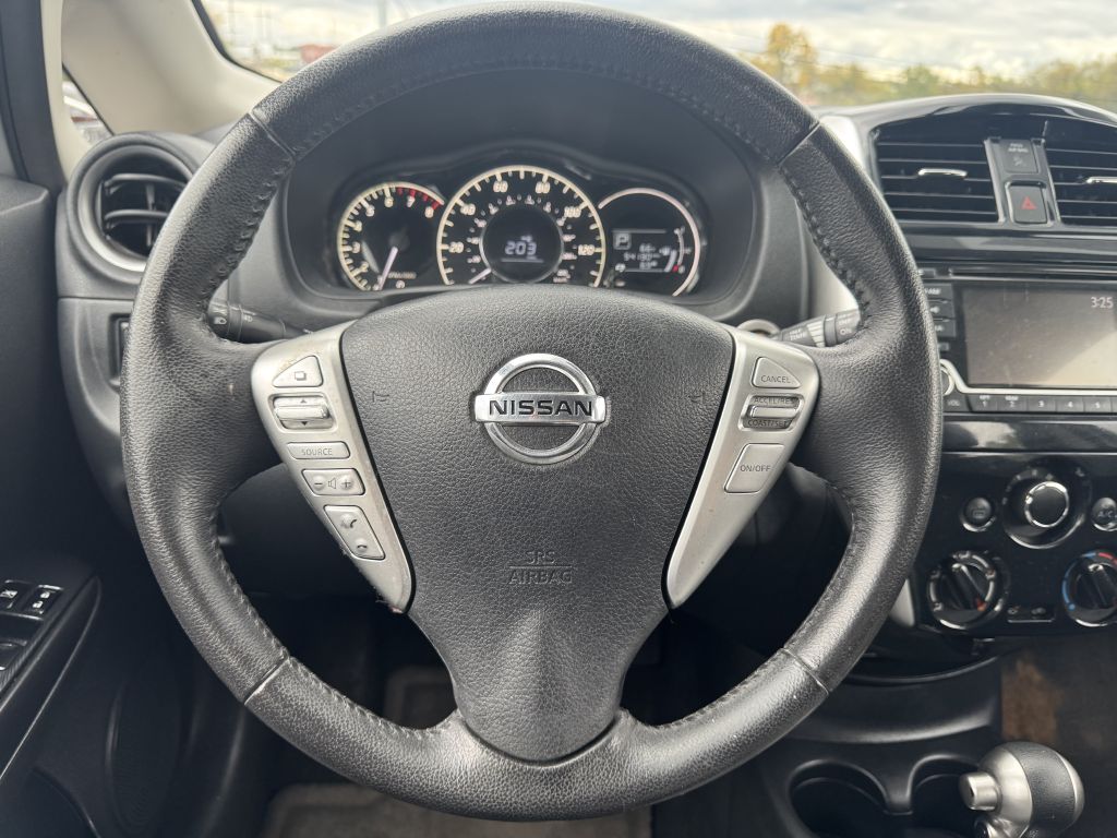 Photo 13 of this NISSAN VERSA NOTE