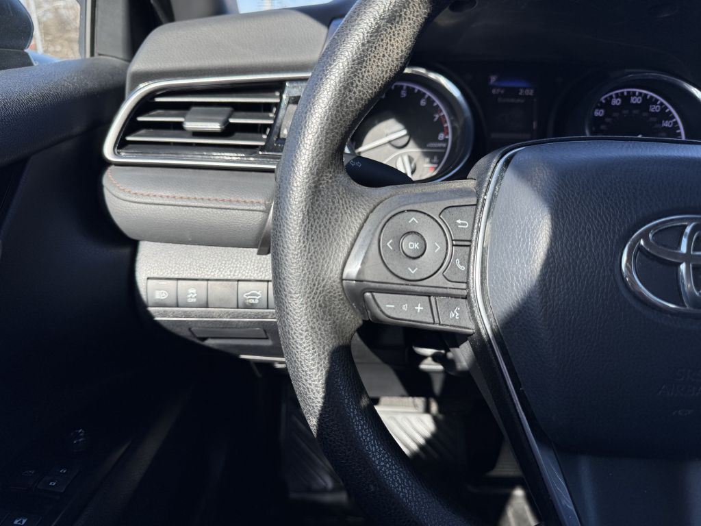 Photo 14 of this TOYOTA CAMRY