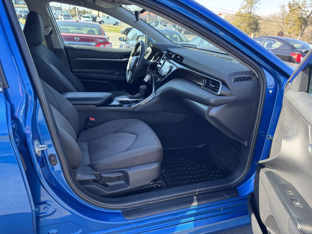 Photo 23 of this TOYOTA CAMRY