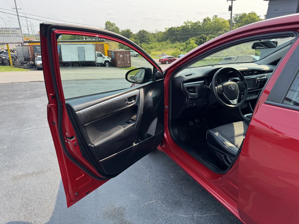 Photo 9 of this TOYOTA COROLLA