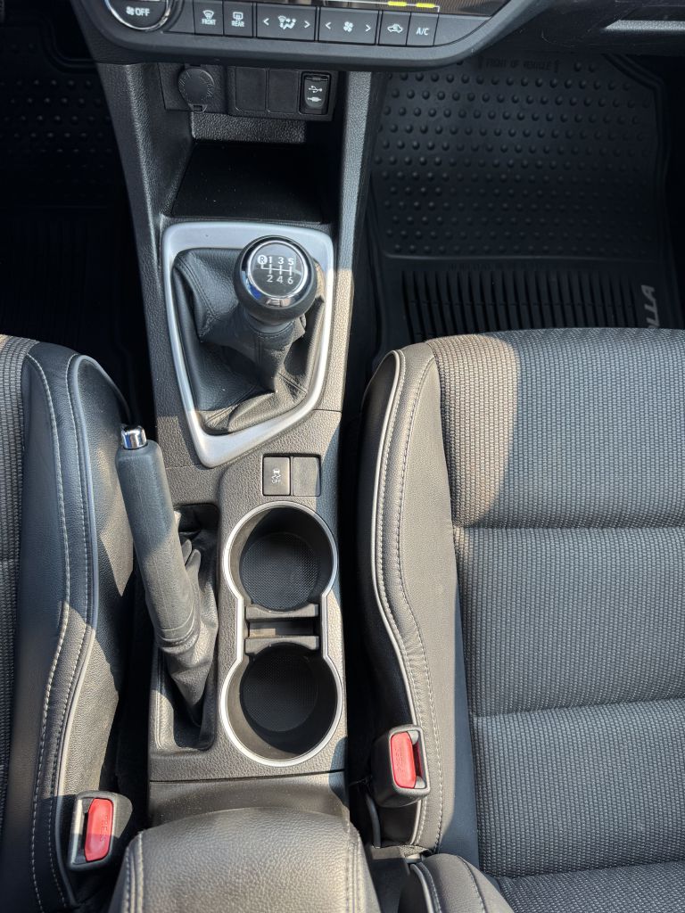 Photo 18 of this TOYOTA COROLLA