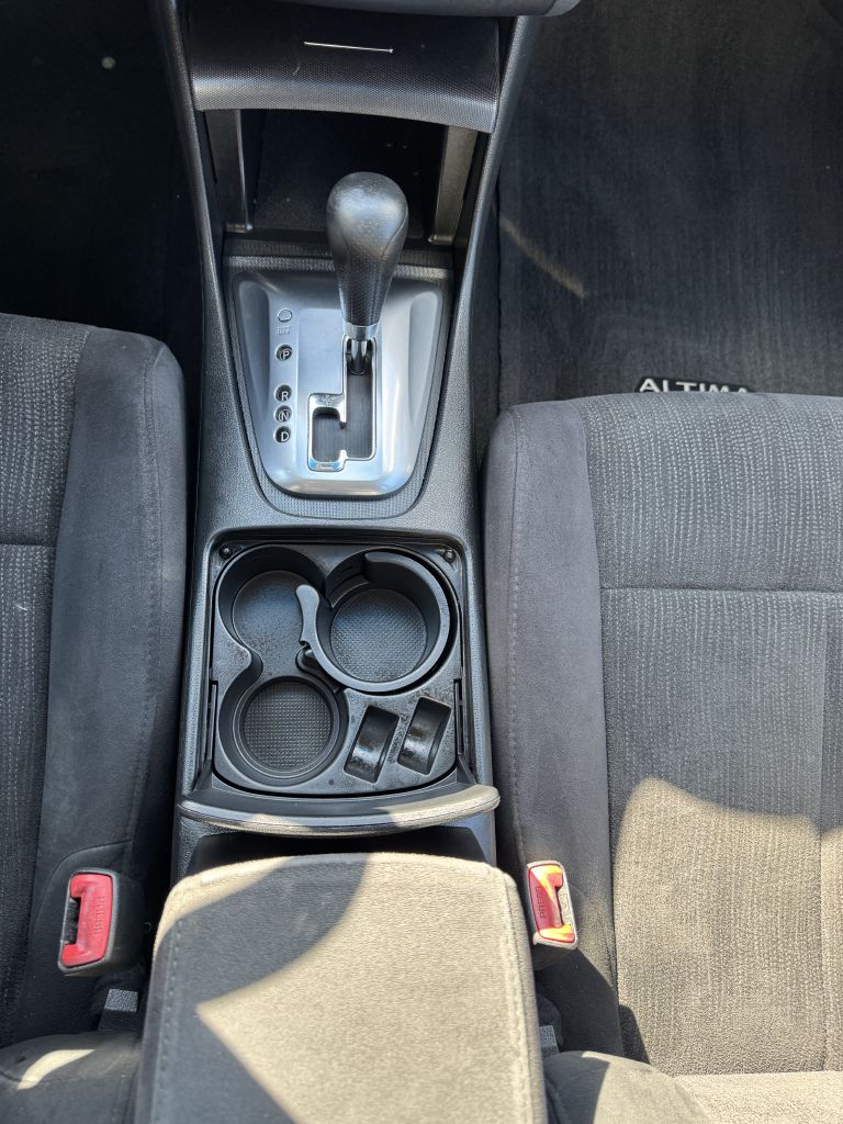 Photo 17 of this NISSAN ALTIMA