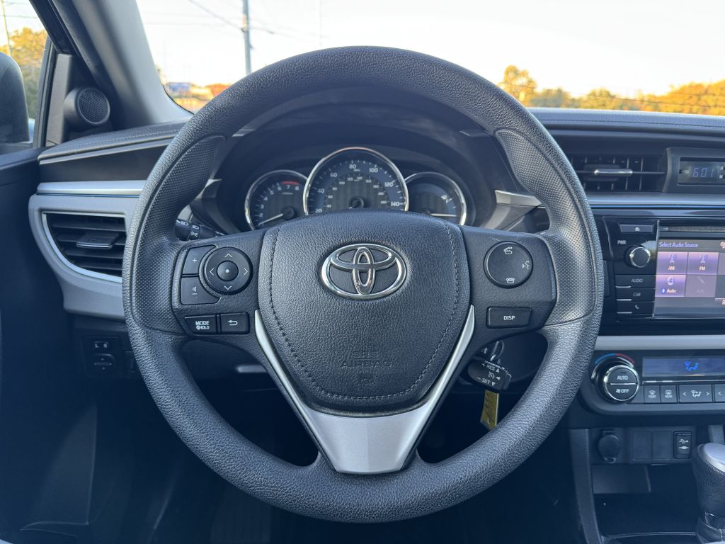 Photo 13 of this TOYOTA COROLLA