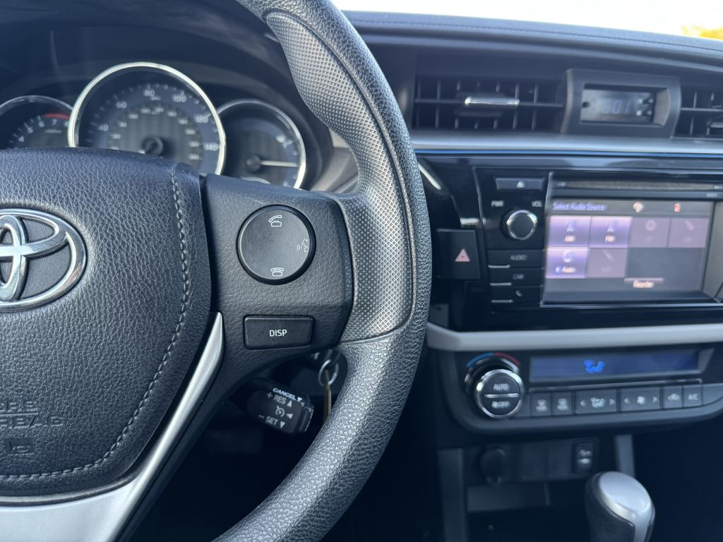 Photo 15 of this TOYOTA COROLLA