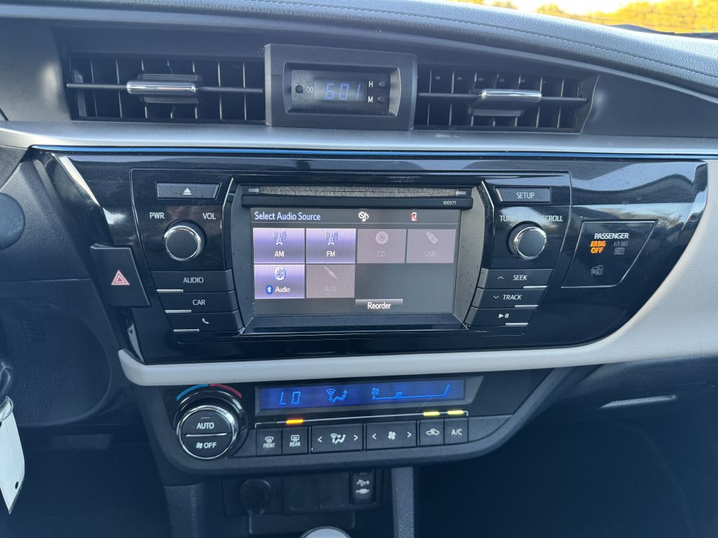 Photo 17 of this TOYOTA COROLLA