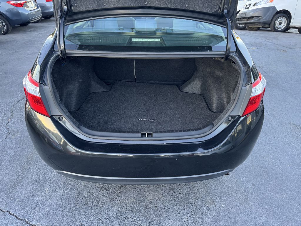 Photo 19 of this TOYOTA COROLLA
