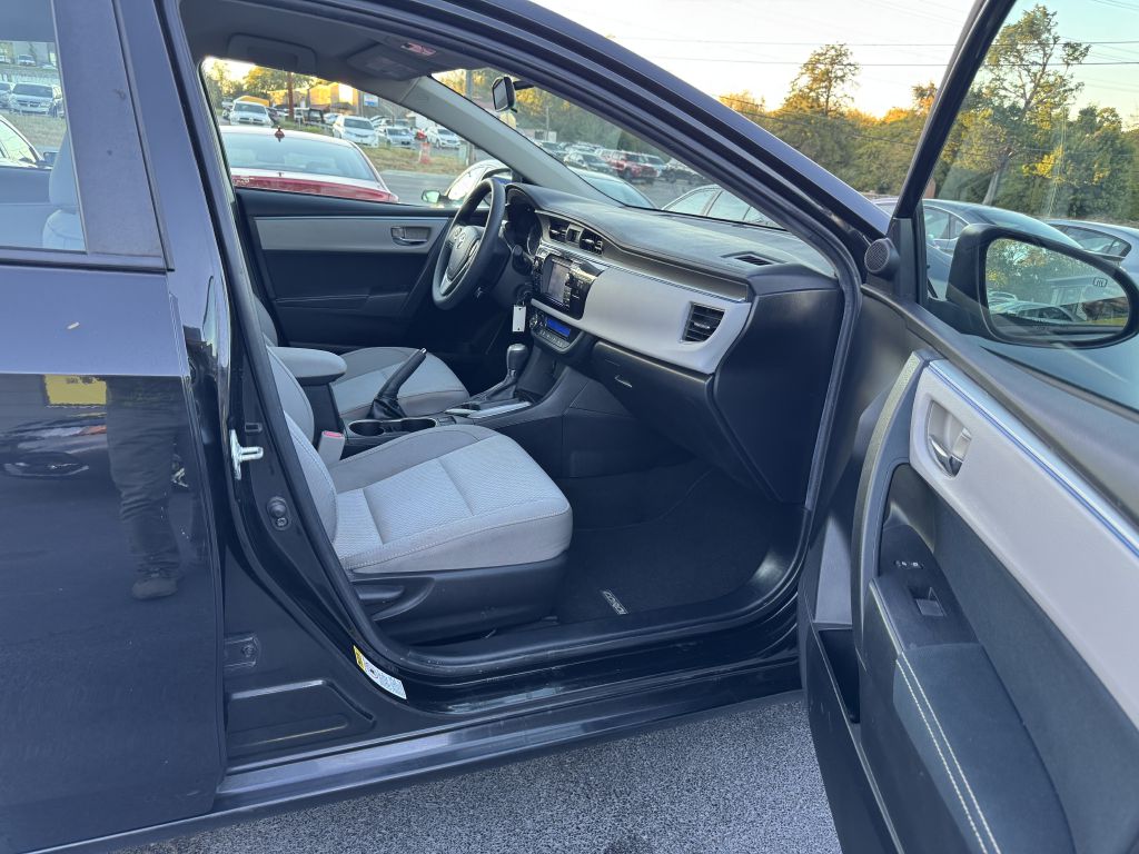 Photo 22 of this TOYOTA COROLLA