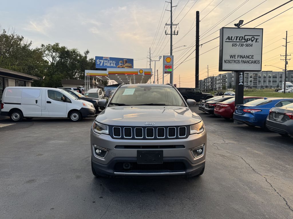 Photo 2 of this JEEP COMPASS