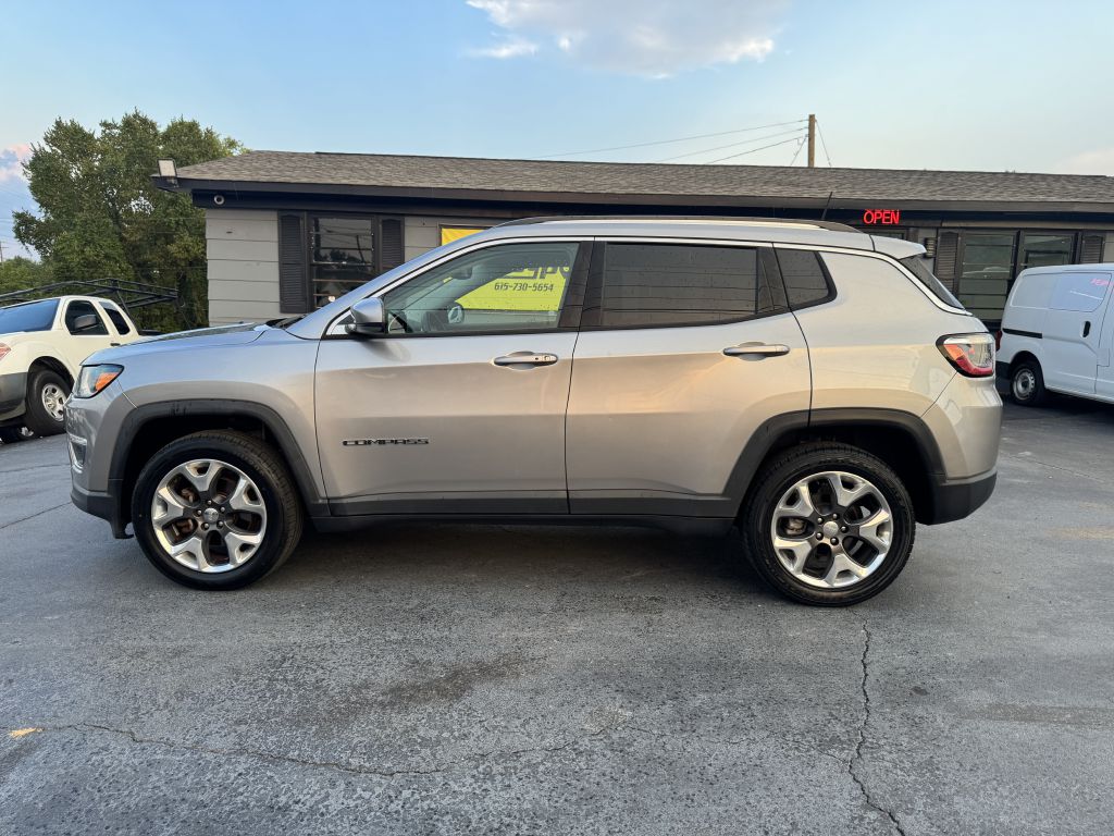 Photo 7 of this JEEP COMPASS