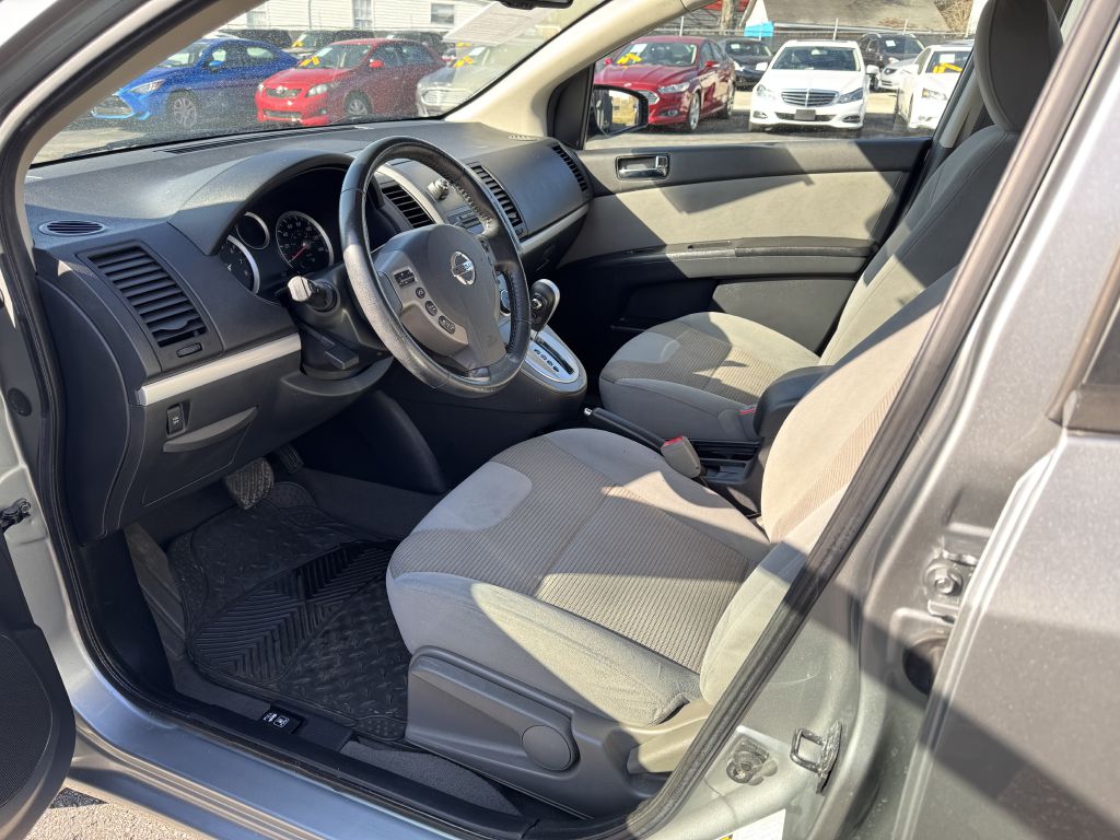 Photo 10 of this NISSAN SENTRA