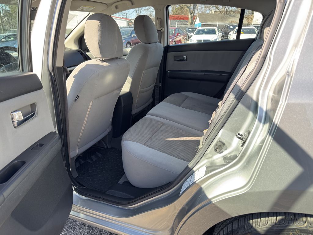 Photo 11 of this NISSAN SENTRA