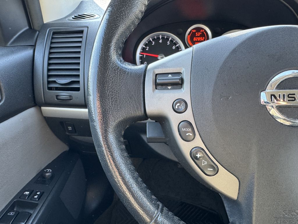 Photo 14 of this NISSAN SENTRA