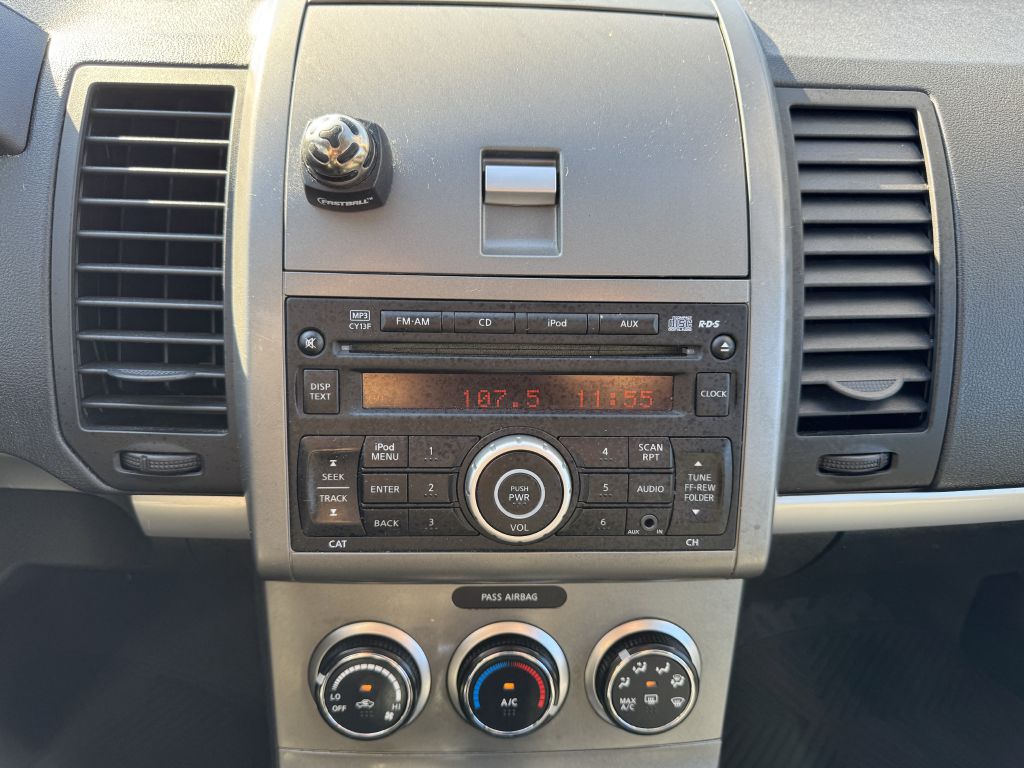 Photo 16 of this NISSAN SENTRA