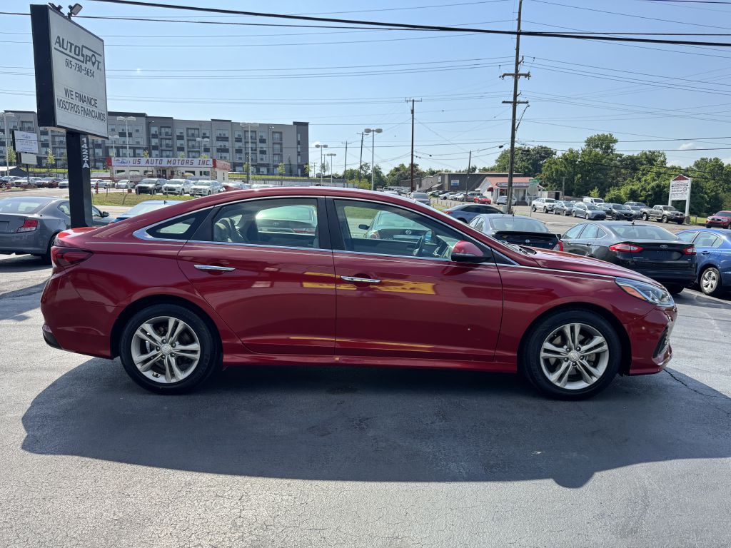 Photo 8 of this HYUNDAI SONATA