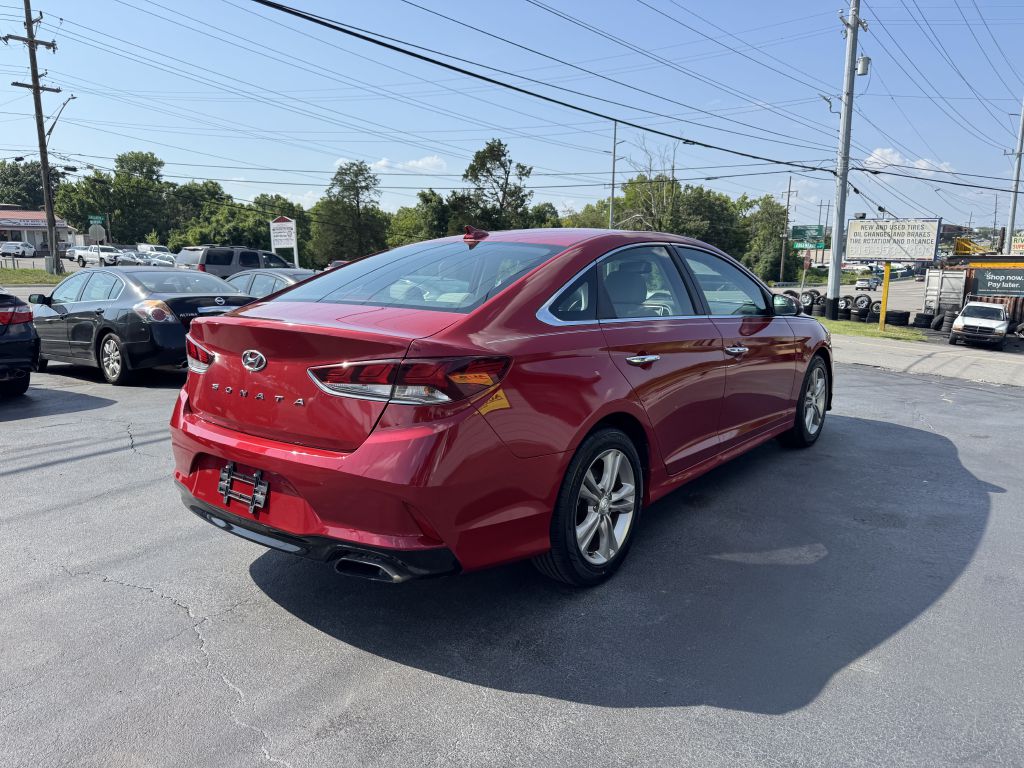 Photo 4 of this HYUNDAI SONATA