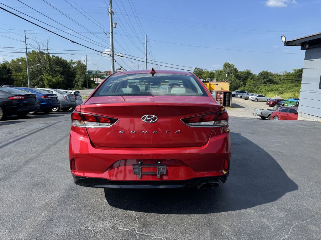 Photo 5 of this HYUNDAI SONATA