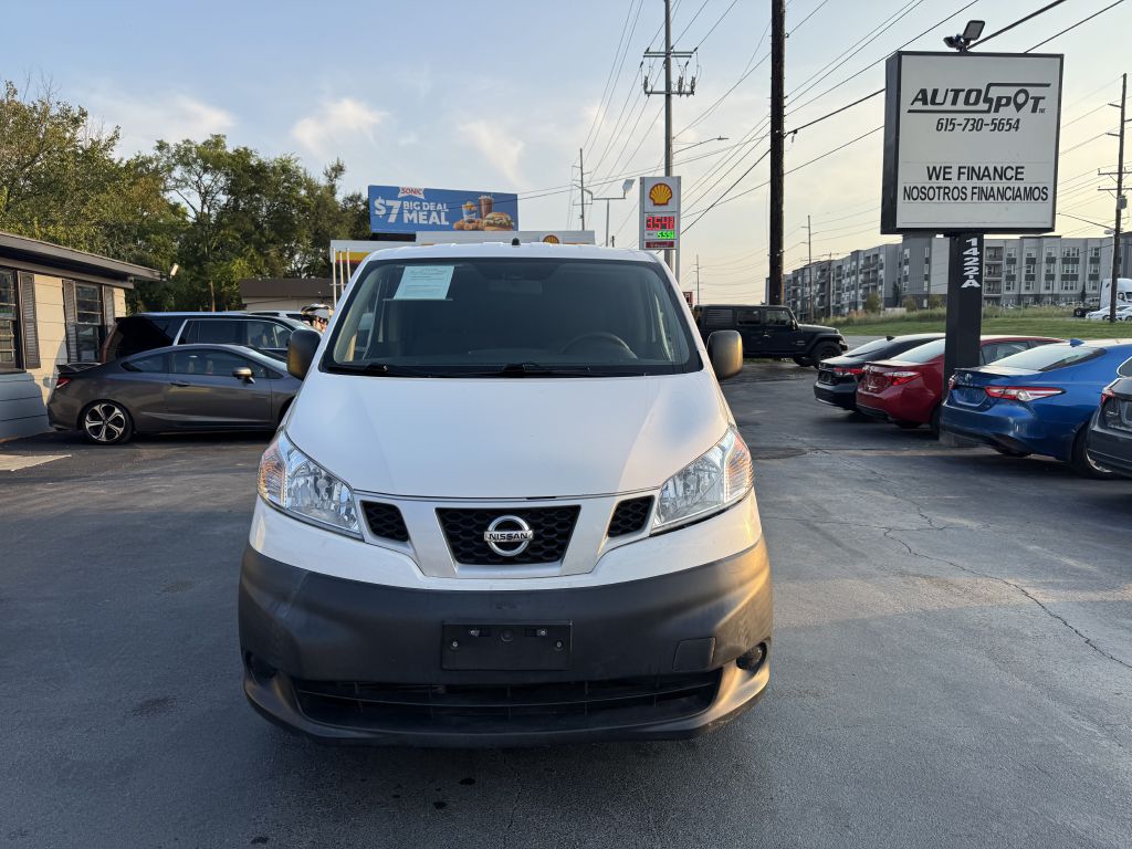 Photo 2 of this NISSAN NV200