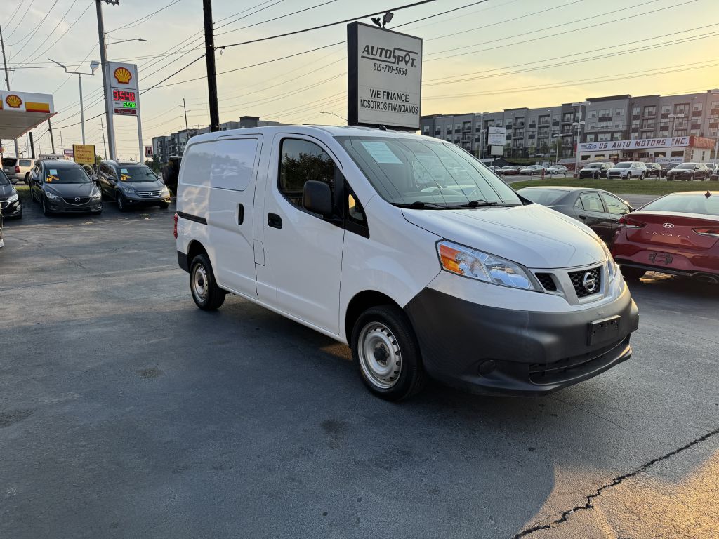 2015 NISSAN NV200