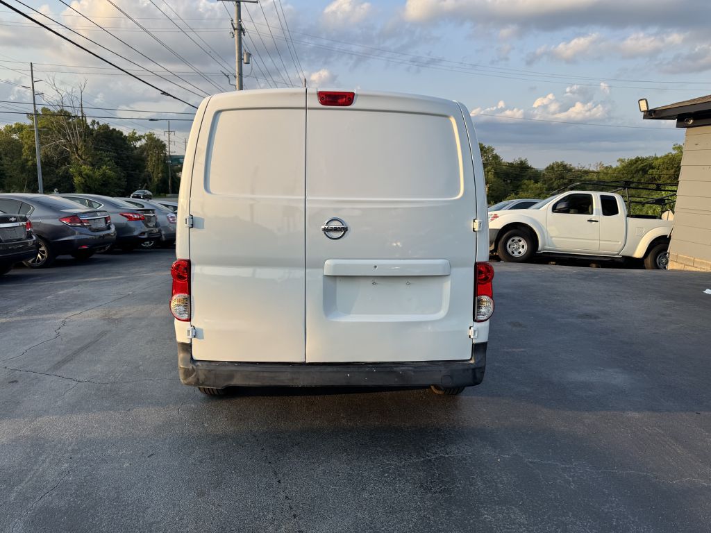 Photo 5 of this NISSAN NV200
