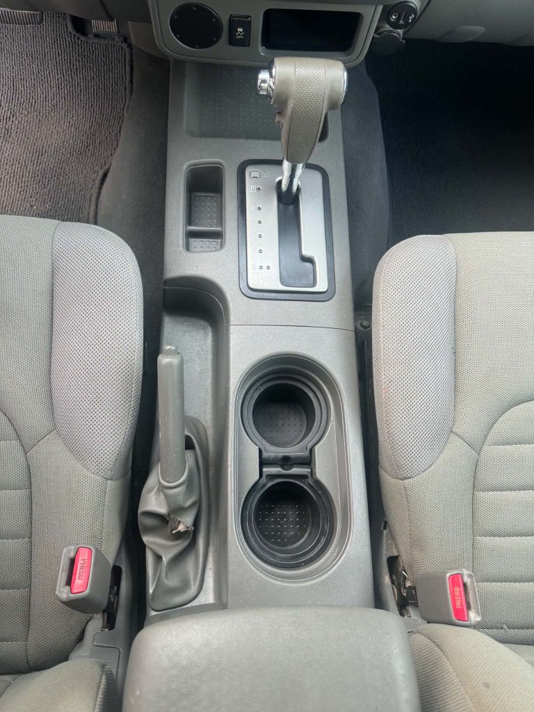 Photo 18 of this NISSAN FRONTIER