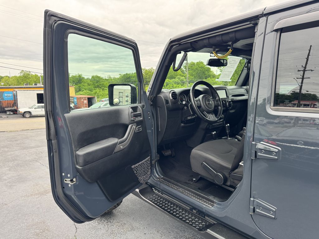 Photo 9 of this JEEP WRANGLER UNLIMI