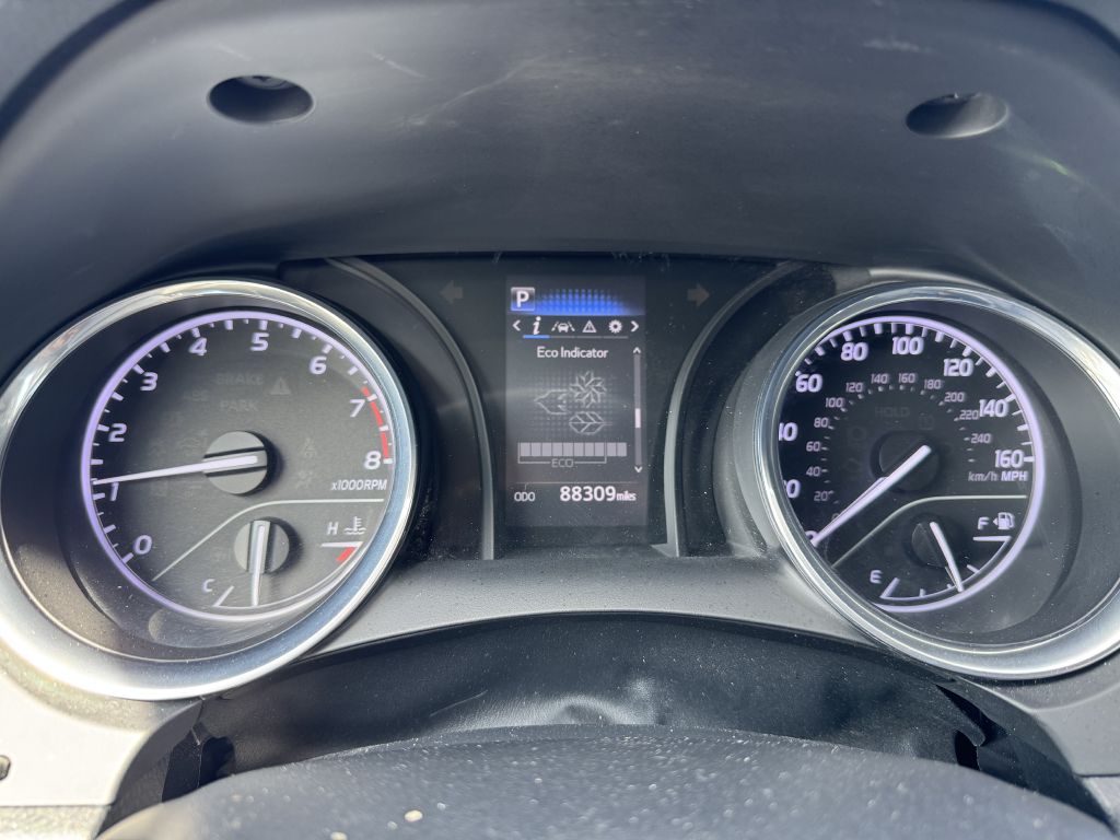 Photo 12 of this TOYOTA CAMRY