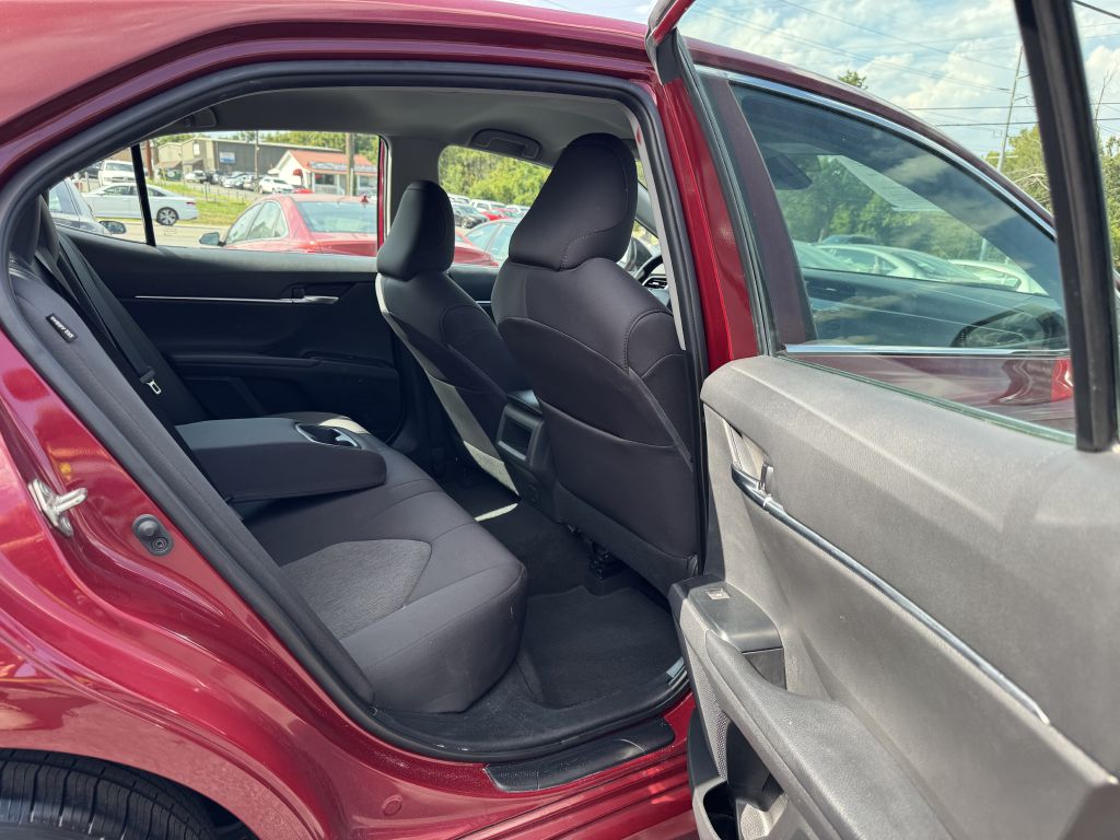 Photo 24 of this TOYOTA CAMRY