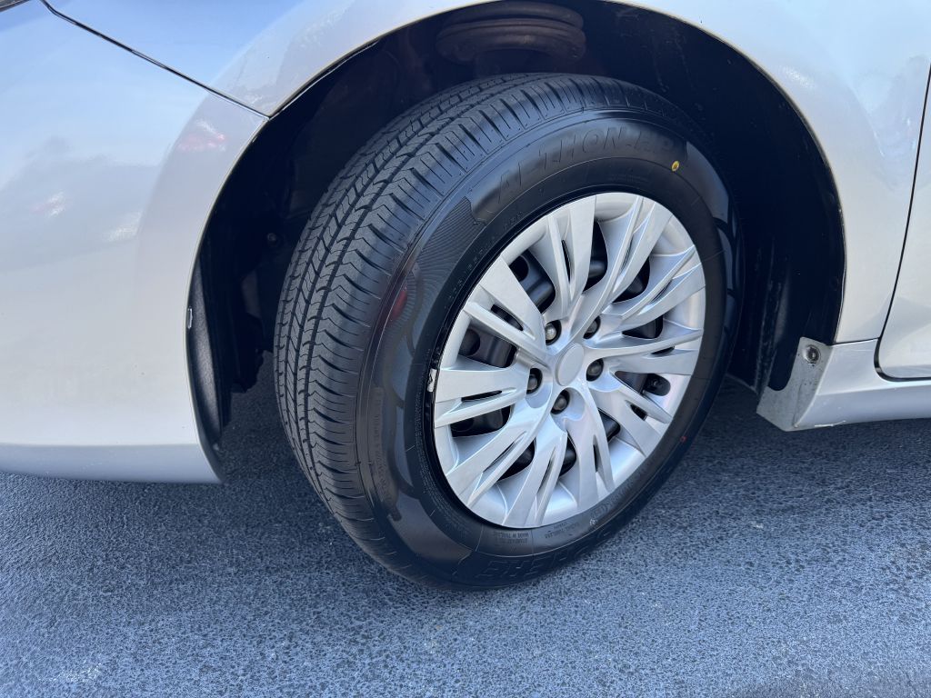 Photo 21 of this TOYOTA CAMRY
