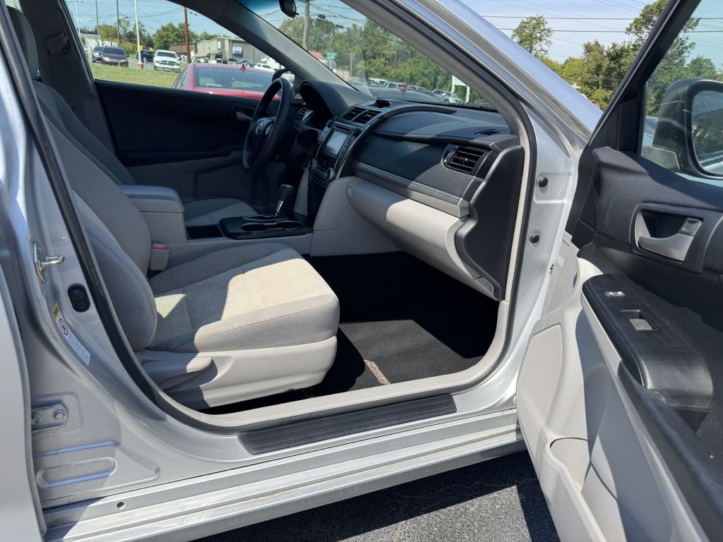Photo 23 of this TOYOTA CAMRY