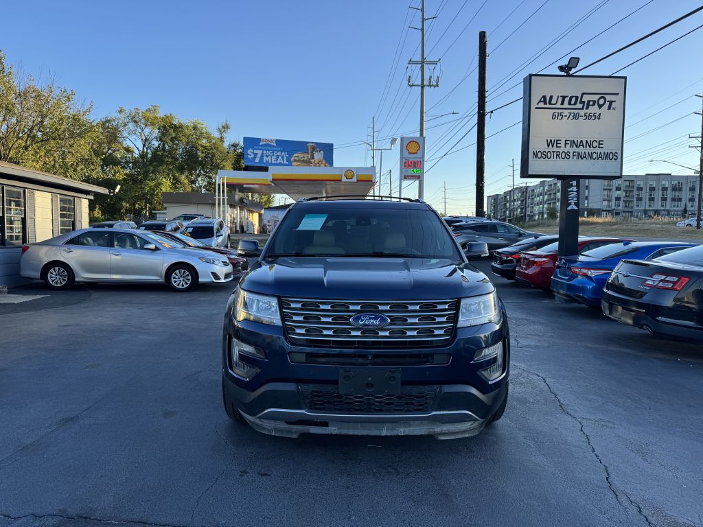 Photo 2 of this FORD EXPLORER